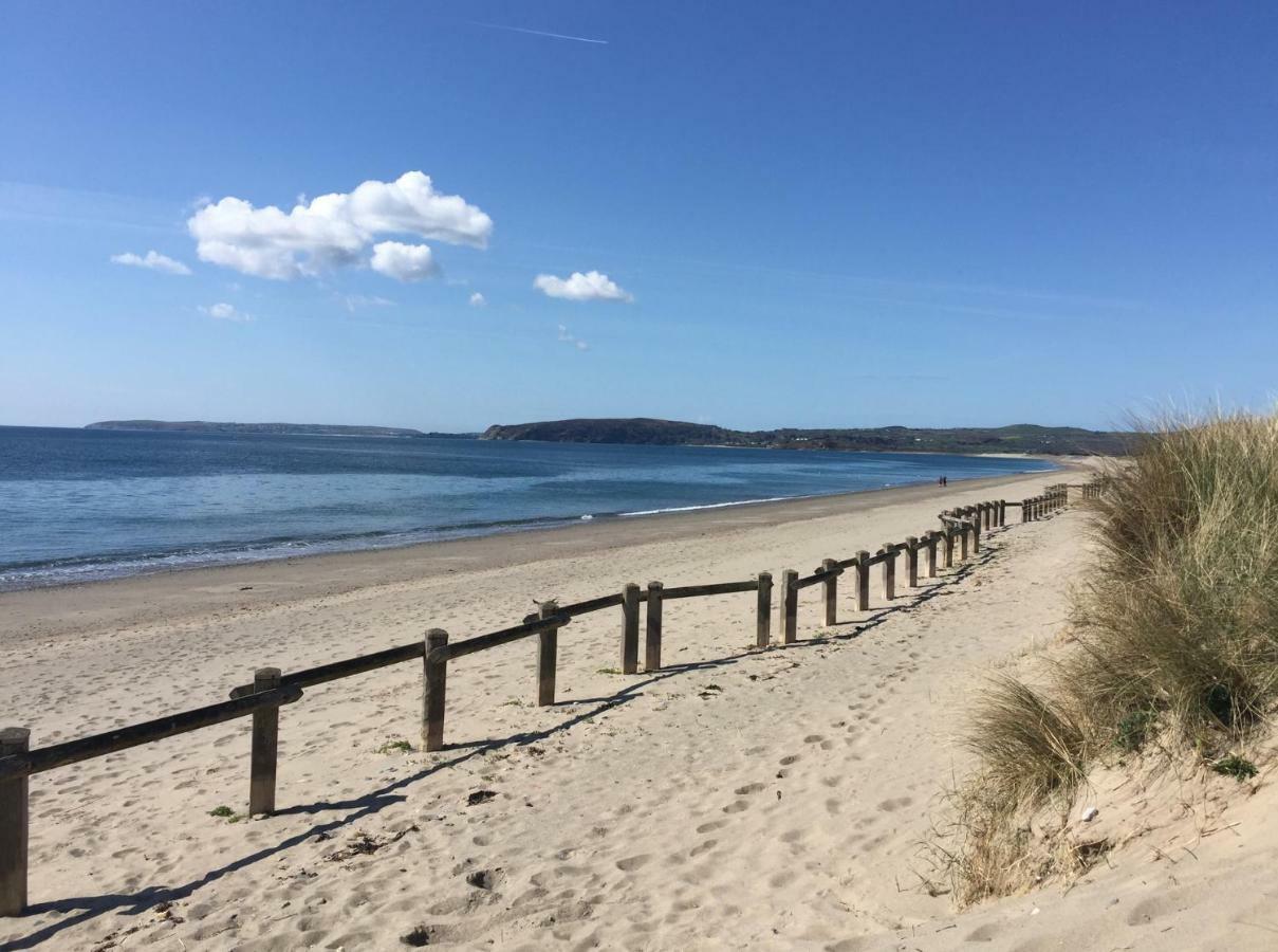 Stunning Beach Front House - Sleeps 6 Pwllheli Εξωτερικό φωτογραφία